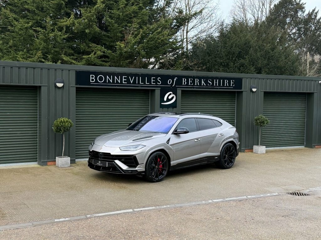 Lamborghini Urus 4L S Grey