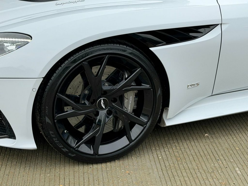 Aston Martin DBS Coupe KJ18TNO White #6