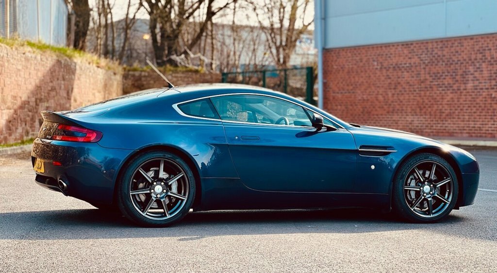 Aston Martin Vantage 4L V8 Blue #4