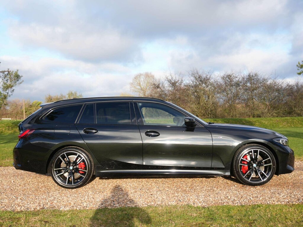 BMW 3 Series 3.0 M340i Mht Touring Hybrid Xdriv Black #3