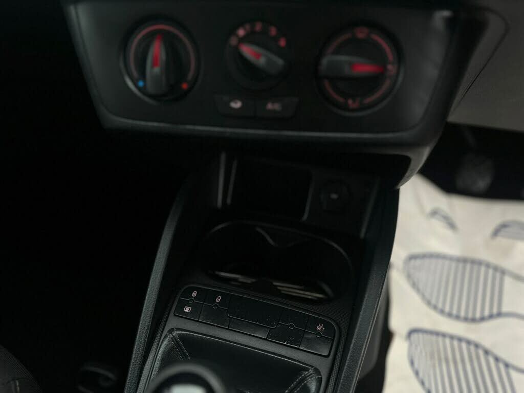 Seat Ibiza Hatchback YX65WMA #5