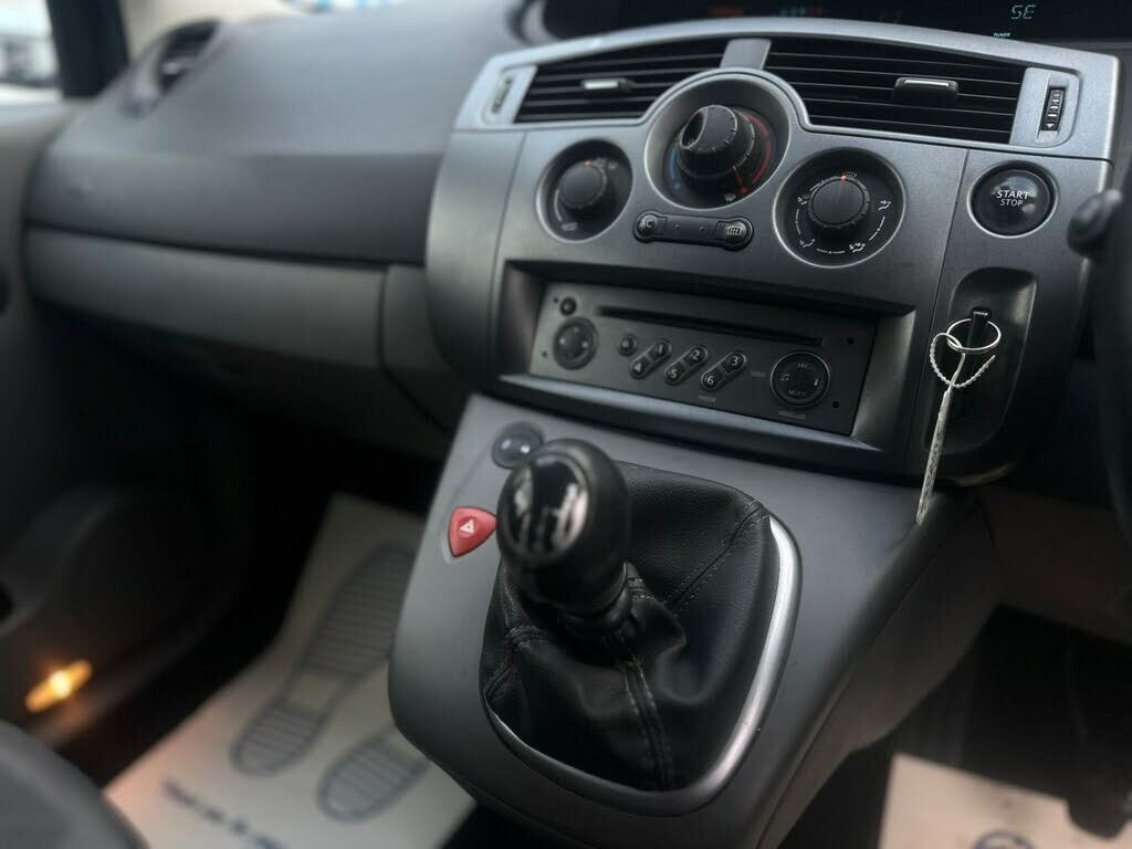 Renault Grand Scenic Hatchback  #14