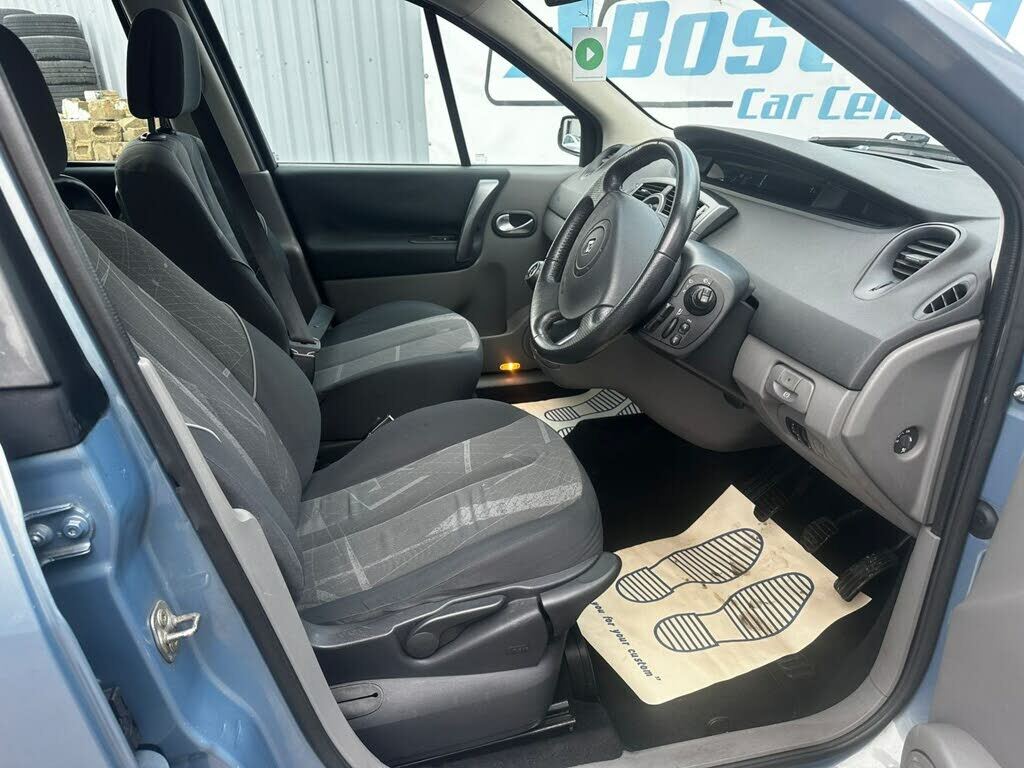 Renault Grand Scenic Hatchback  #9