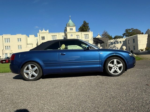 Audi A4 Cabriolet 2.5 Tdi Sport Convertible Cvt 197 G Km Blue #4