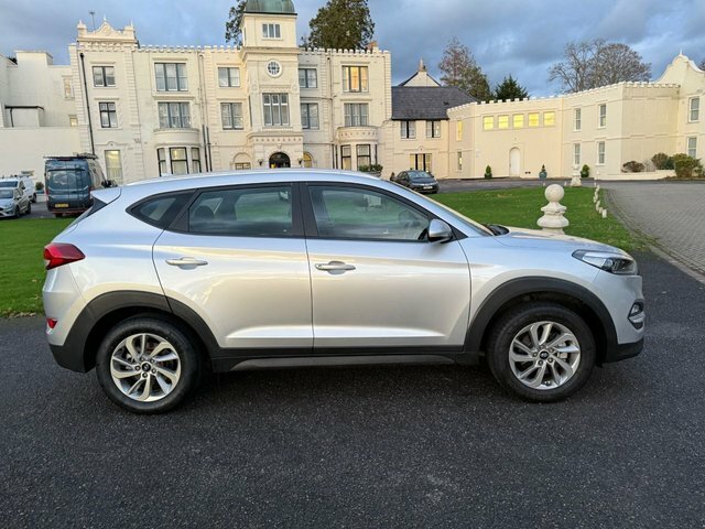 Hyundai Tucson 1.6 Gdi Blue Drive Se Suv Euro 6 EX66JOJ Silver #3