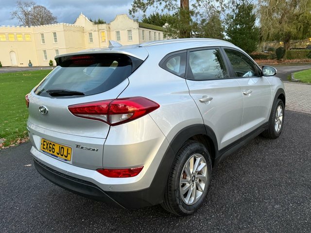 Hyundai Tucson 1.6 Gdi Blue Drive Se Suv Euro 6 EX66JOJ Silver #5