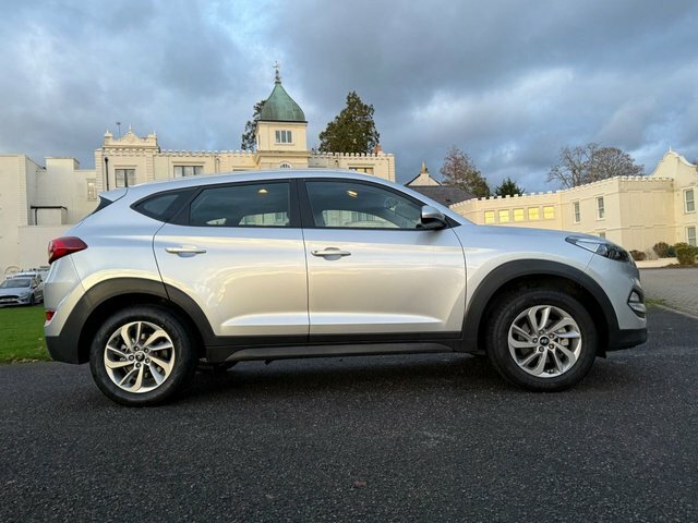 Hyundai Tucson 1.6 Gdi Blue Drive Se Suv Euro 6 EX66JOJ Silver #4