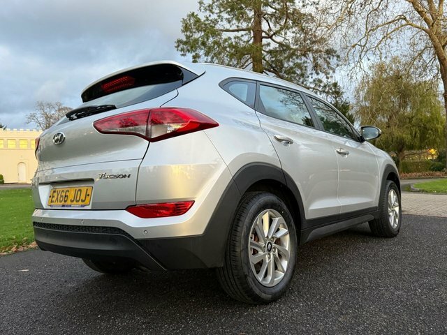 Hyundai Tucson 1.6 Gdi Blue Drive Se Suv Euro 6 EX66JOJ Silver #6