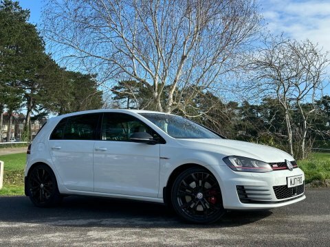 Volkswagen Golf 2017 17 2.0