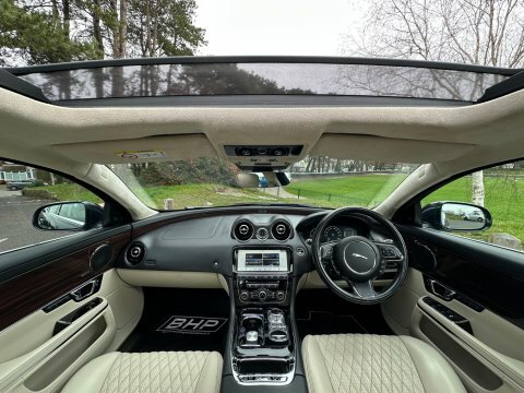 Jaguar XJ 2018 18 3.0D YB18XUM #3