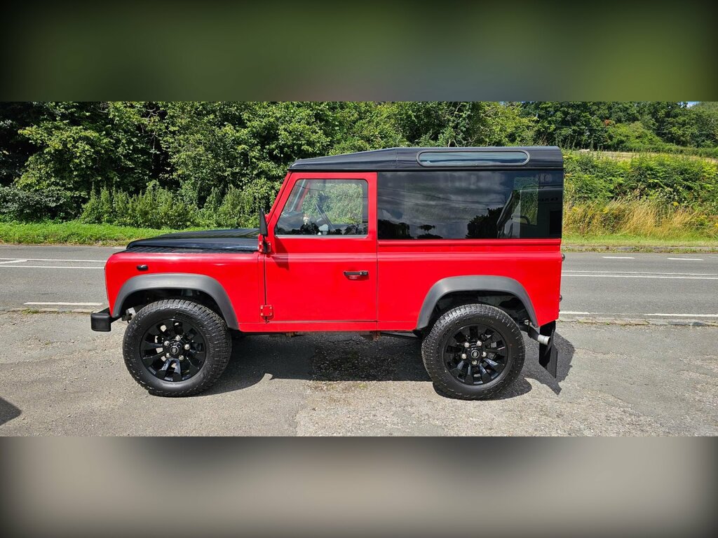 Land Rover Defender 90 2.5 Td5 County Red #2