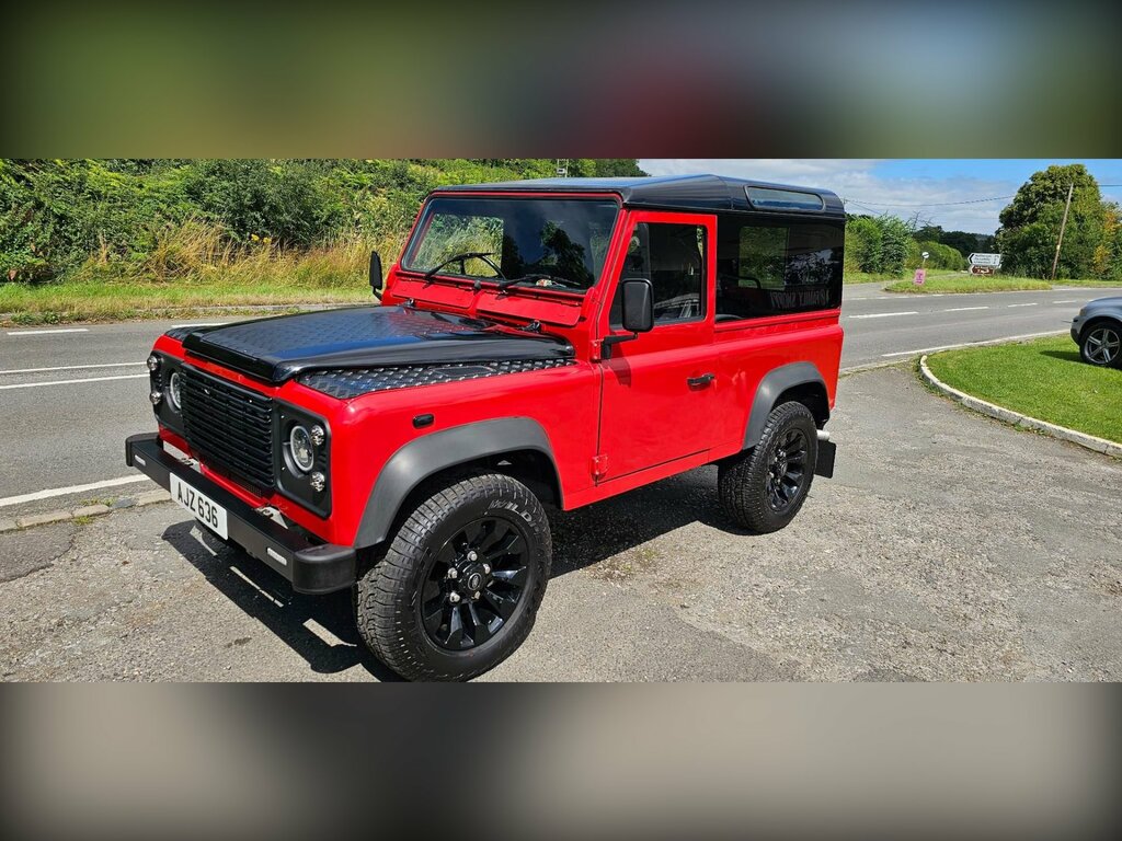 Land Rover Defender 90 2.5 Td5 County Red