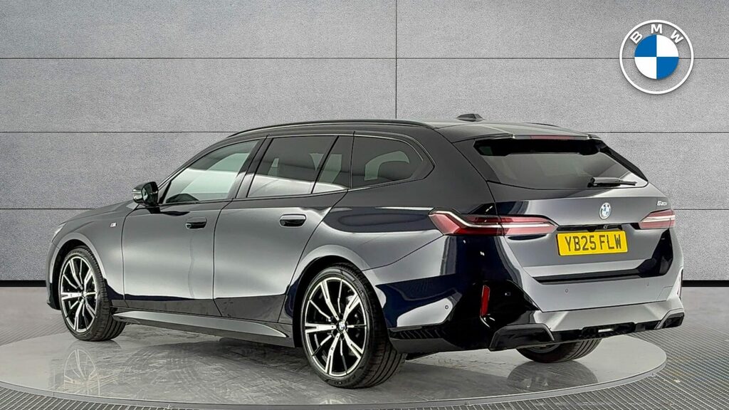 BMW 5 Series M Sport Touring YB25FLW Black #2