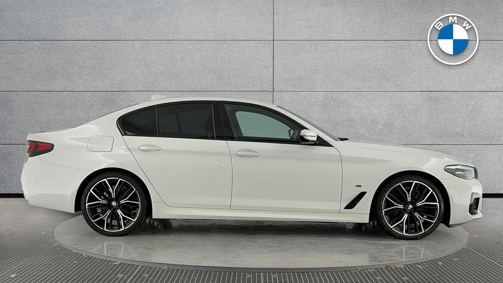 BMW 5 Series M Sport Saloon White #3