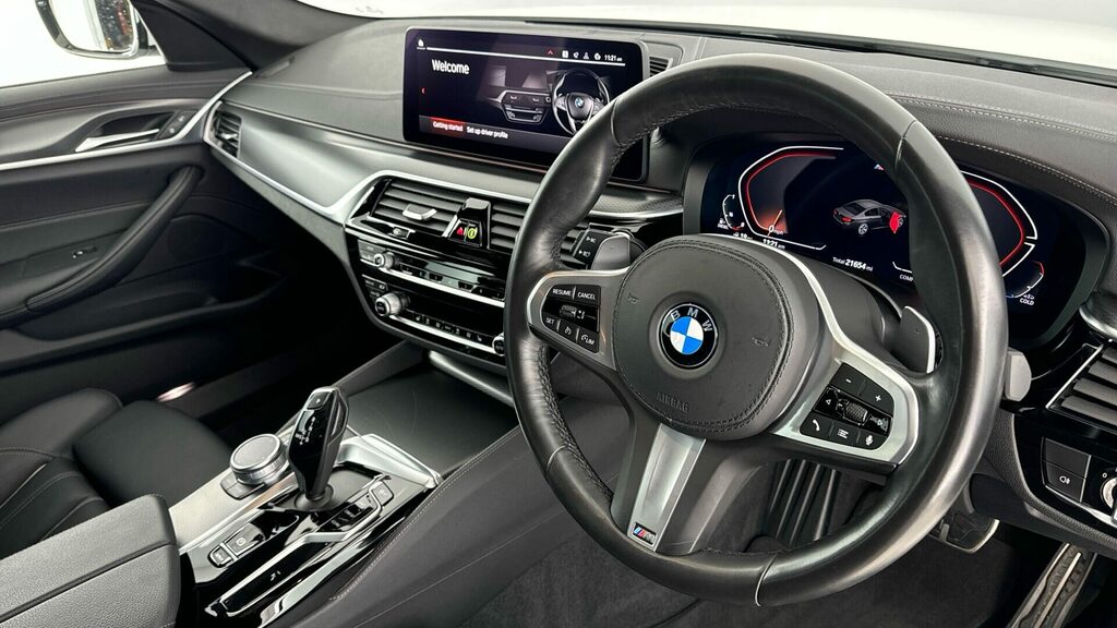 BMW 5 Series M Sport Saloon White #6