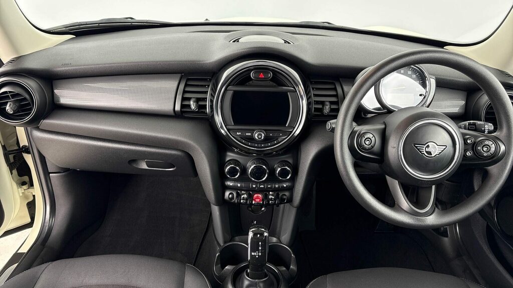 Mini Hatch Hatchback PE70XYF White #4