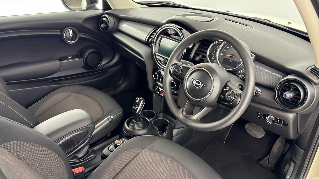 Mini Hatch Hatchback PE70XYF White #6