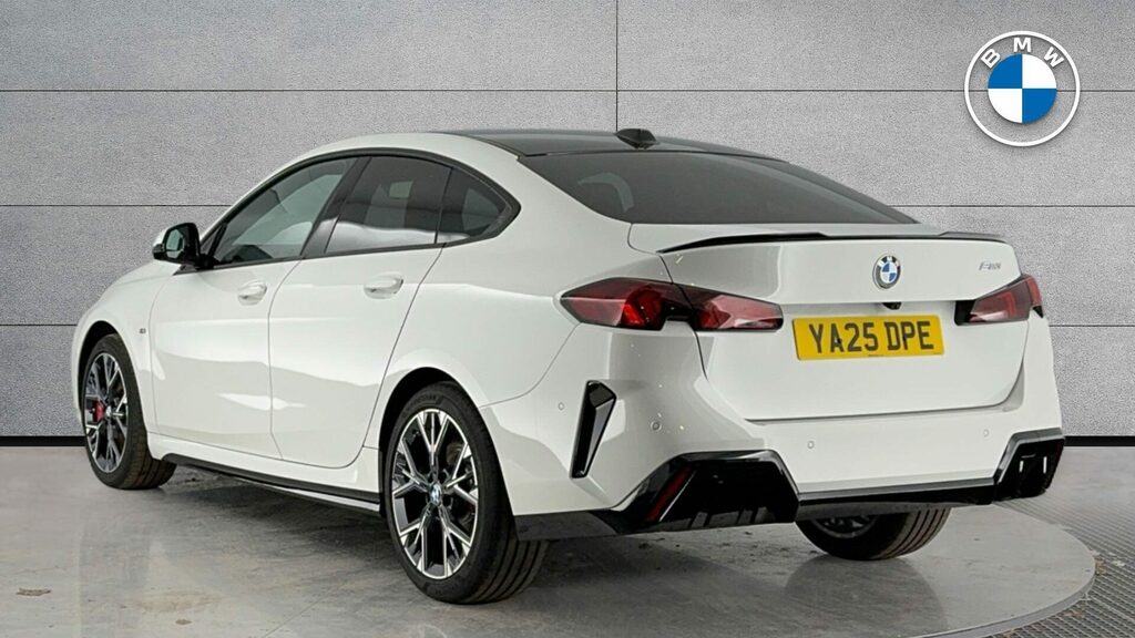 BMW 2 Series Coupe YA25DPE White #2