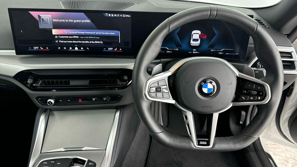 BMW 2 Series Coupe YF25ZGV White #5