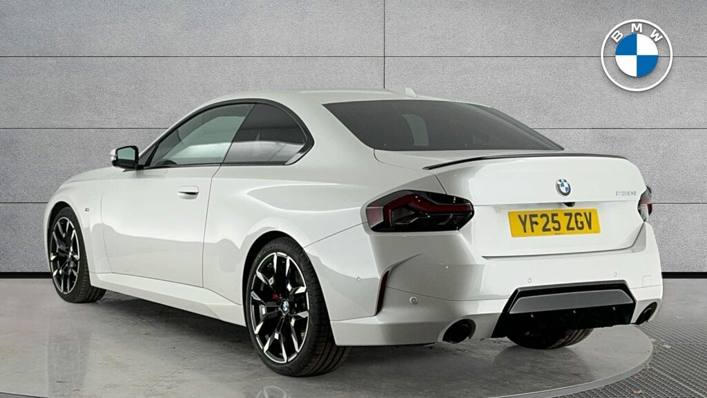 BMW 2 Series Coupe YF25ZGV White #2