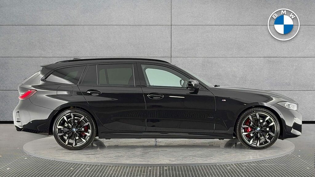 BMW 3 Series Estate Blue #5