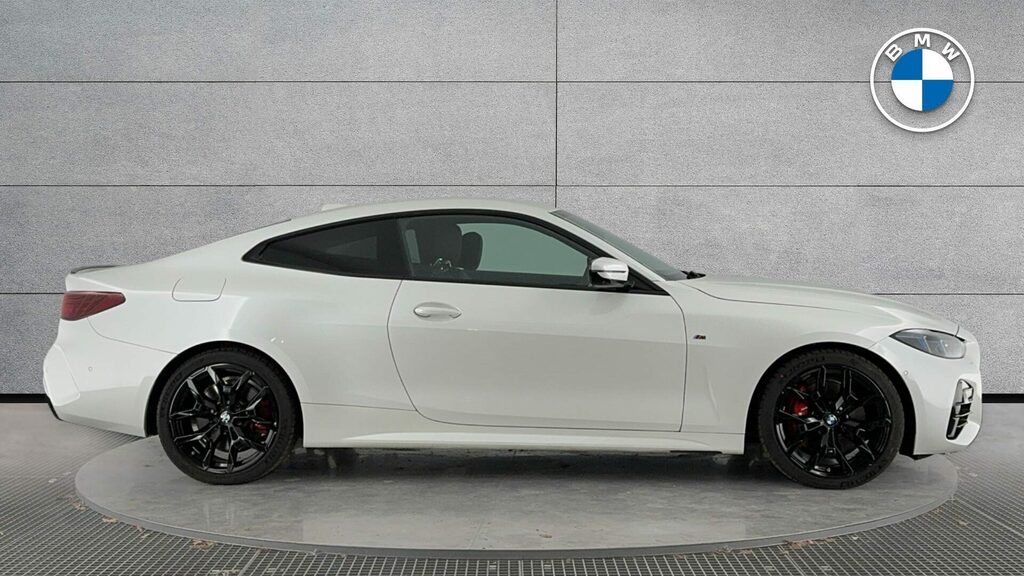 BMW 4 Series Coupe YB74CGV White #3