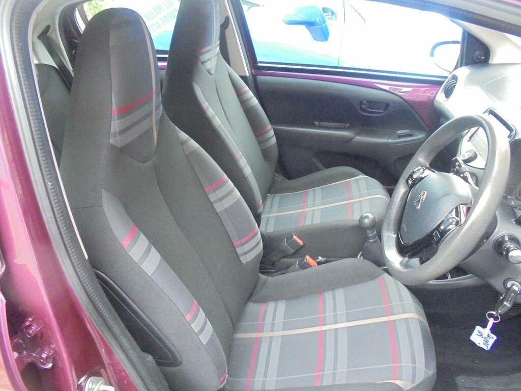 Peugeot 108 1.0 Vti Active Euro 5 Euro 5 Purple #5