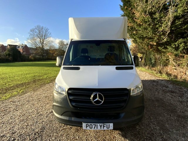 Mercedes-Benz Sprinter 315 Cdi Progressive Luton PO71YFU White #2