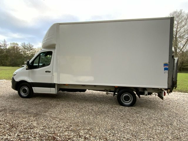 Mercedes-Benz Sprinter 315 Cdi Progressive Luton EF22YTE White #5