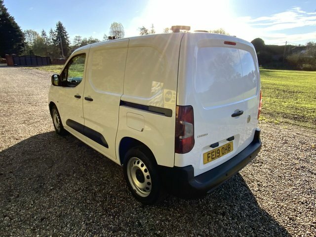 Vauxhall Combo Turbo D 2300 Edition White #5