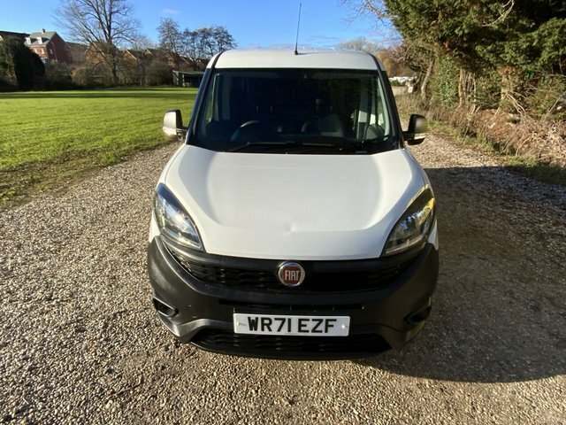 Fiat Doblo Multijetii Maxi Panel Van WR71EZF White #2