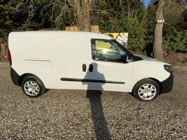 Fiat Doblo Multijetii Maxi Panel Van WR71EZF White #3