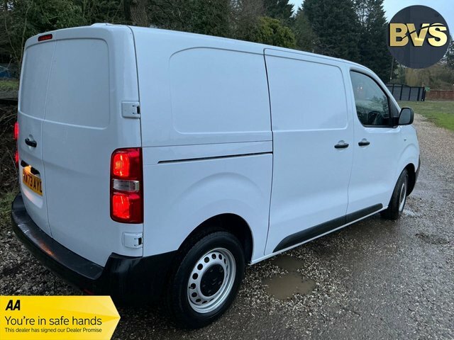 Citroen Dispatch Bluehdi 1000 Enterprise Edition KM73RVC White #3