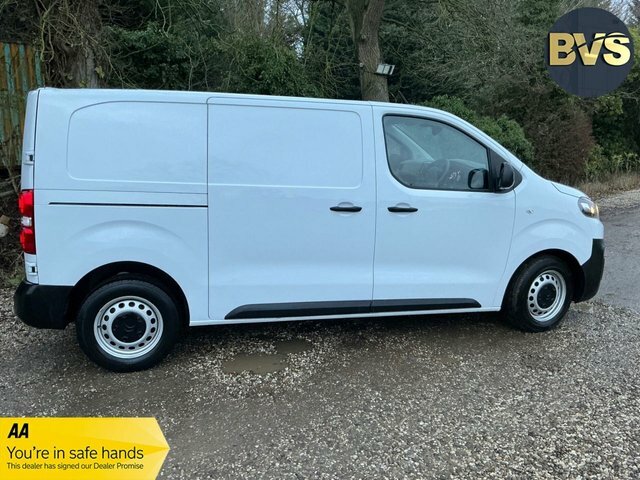 Citroen Dispatch Bluehdi 1000 Enterprise Edition KM73RVC White #4