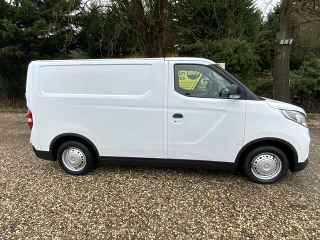Maxus eDeliver 3 Panel Van White #3