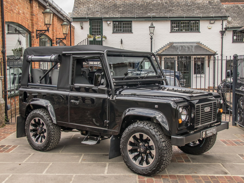 Land Rover Defender 90 Automatic S50LRO Black #5