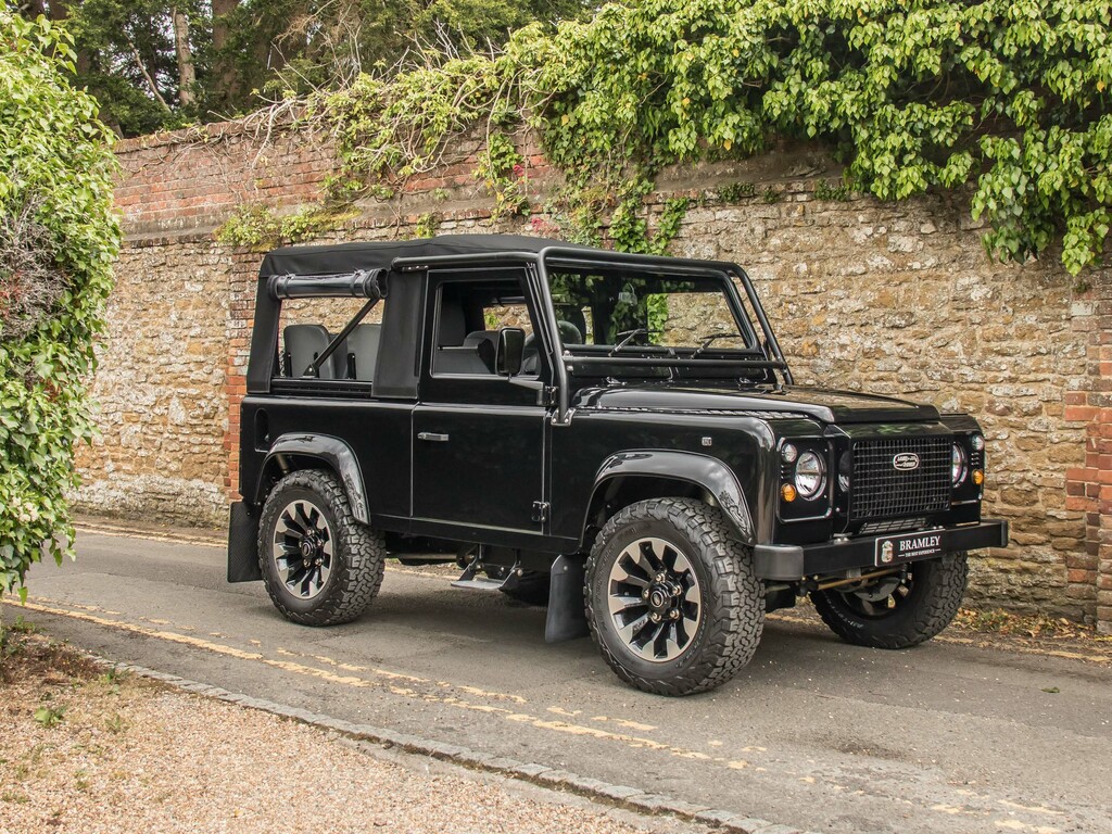 Land Rover Defender 90 Automatic S50LRO Black #3