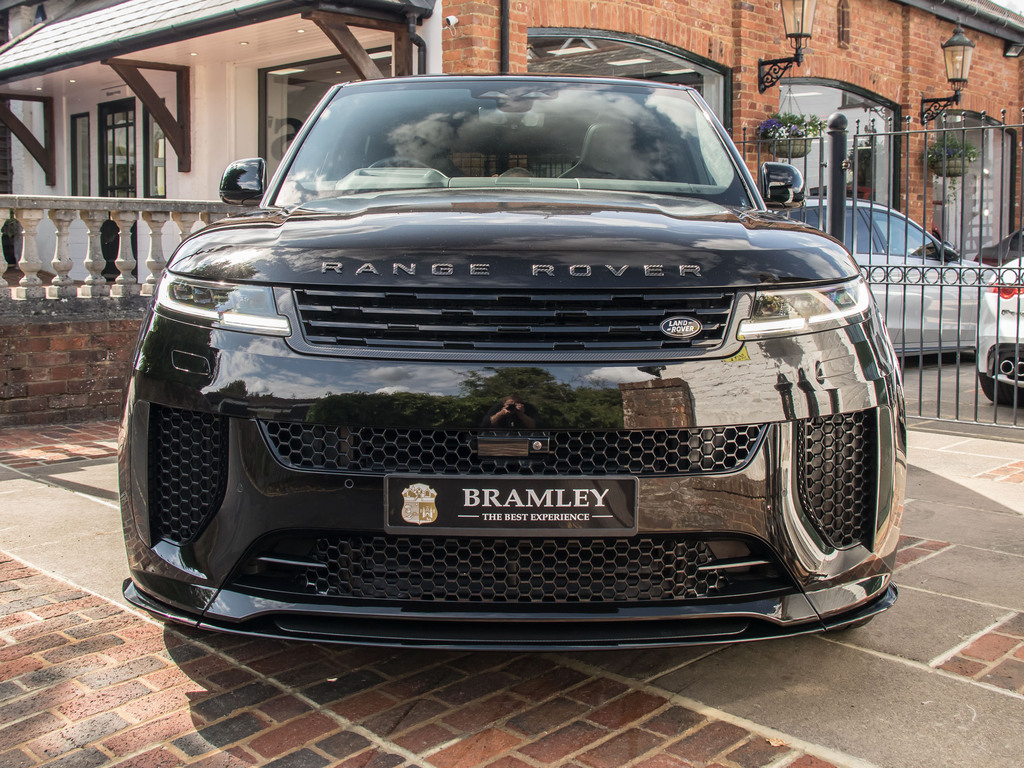 Land Rover Range Rover Sport Automatic RA24ZHZ Black #4