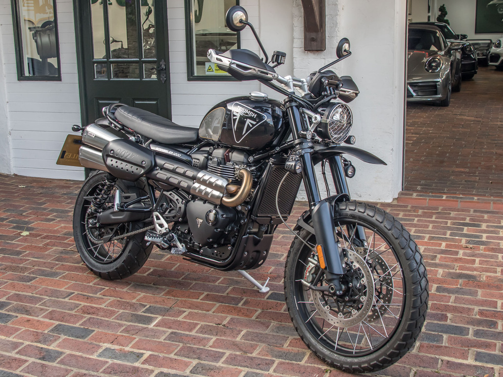 Triumph Manual VU20FHZ Blue