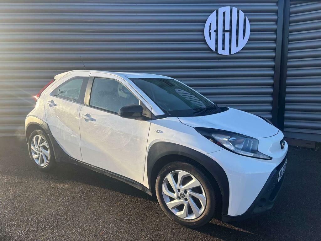 Toyota Aygo X 1.0 Vvt-i Pure Euro 6 Ss White