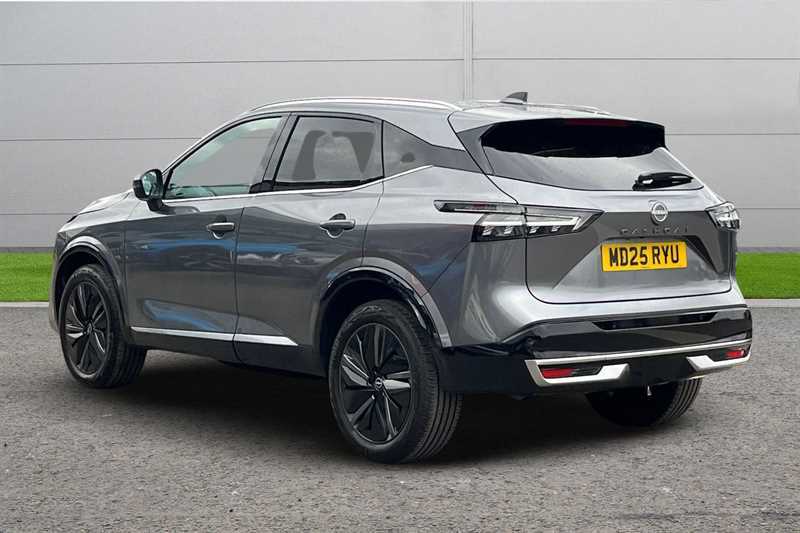 Nissan Qashqai 1.3 Dig-t Mh 158 Tekna MD25RYU #2