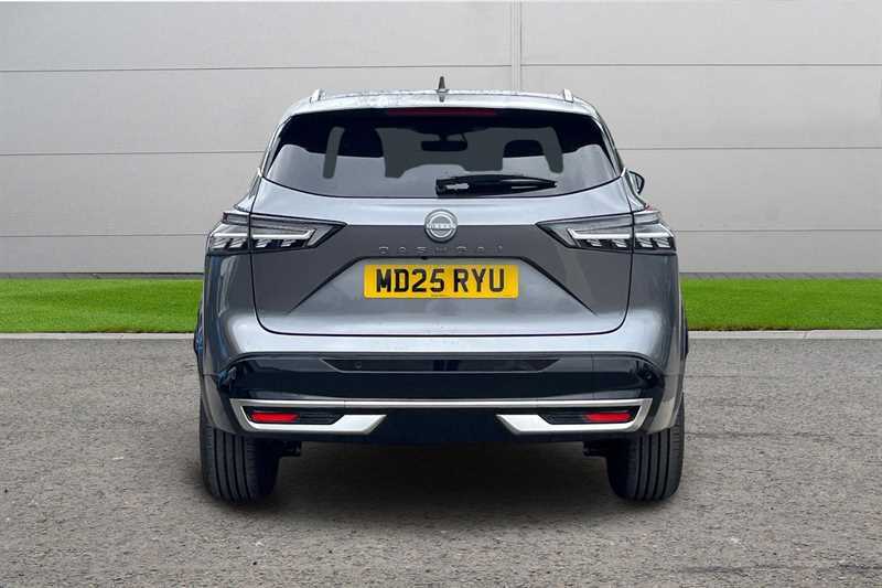 Nissan Qashqai 1.3 Dig-t Mh 158 Tekna MD25RYU #4