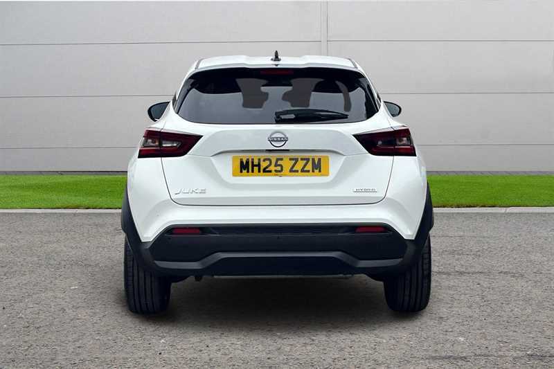 Nissan Juke 1.6 Hybrid Tekna MH25ZZM White #4