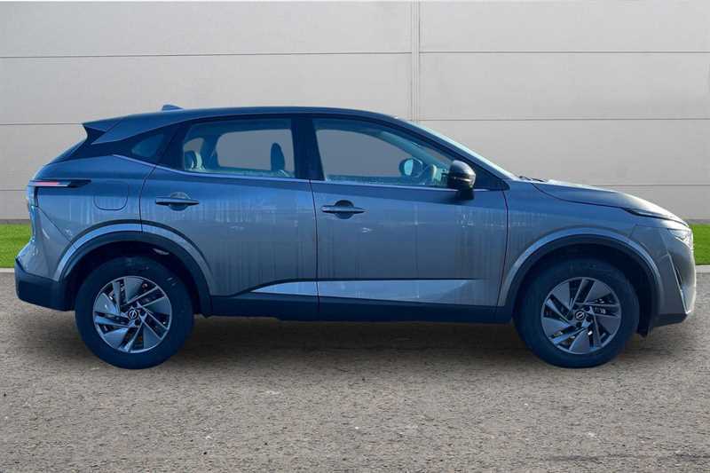 Nissan Qashqai 1.3 Dig-t Mh Acenta Premium  #3