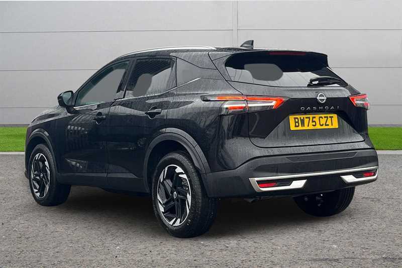 Nissan Qashqai 1.3 Dig-t Mh N-connecta BW75CZT Black #2