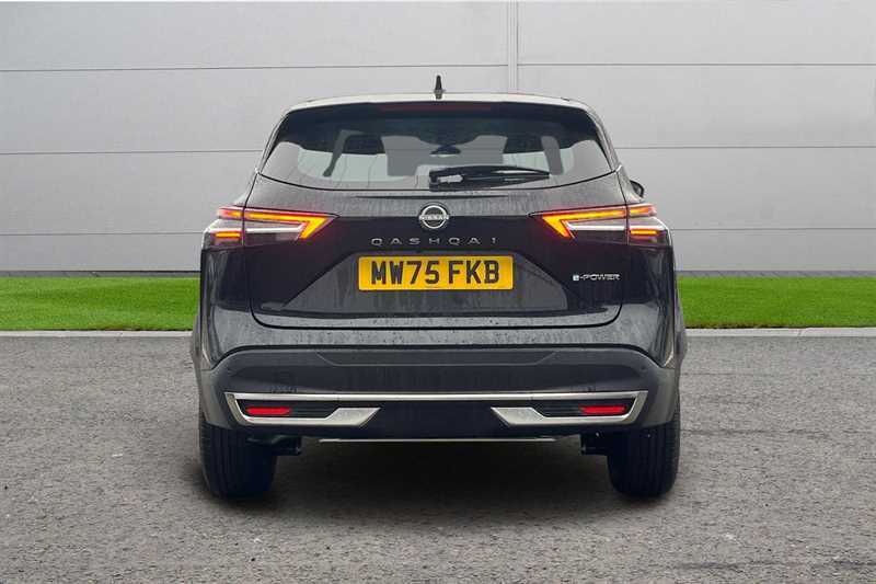 Nissan Qashqai 1.5 E-power Acenta Premium MW75FKB Black #4