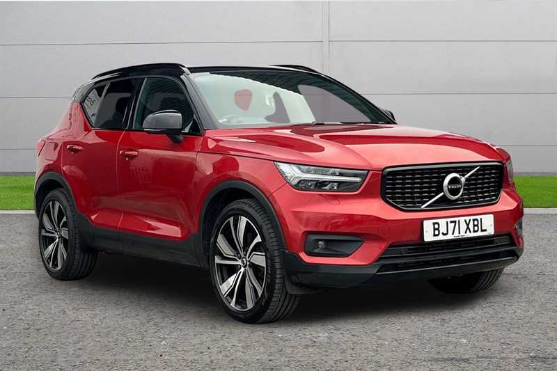Volvo XC40 1.5 T5 Recharge Phev R Design Pro Red