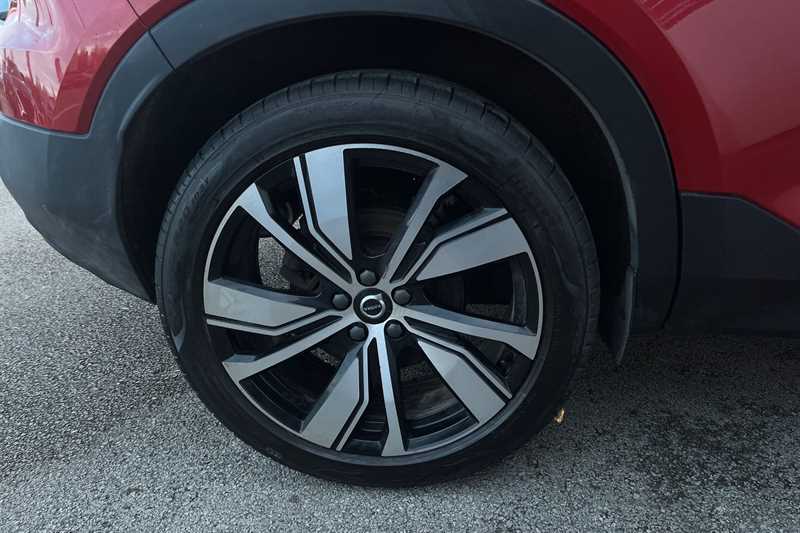 Volvo XC40 1.5 T5 Recharge Phev R Design Pro BJ71XBL Red #6