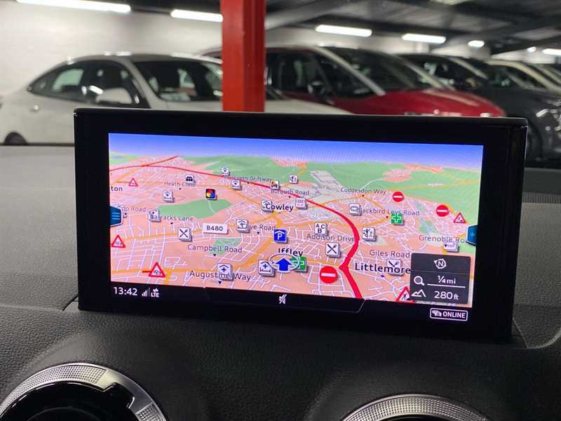 Audi Q2 35 Tfsi S Line S Tronic Black