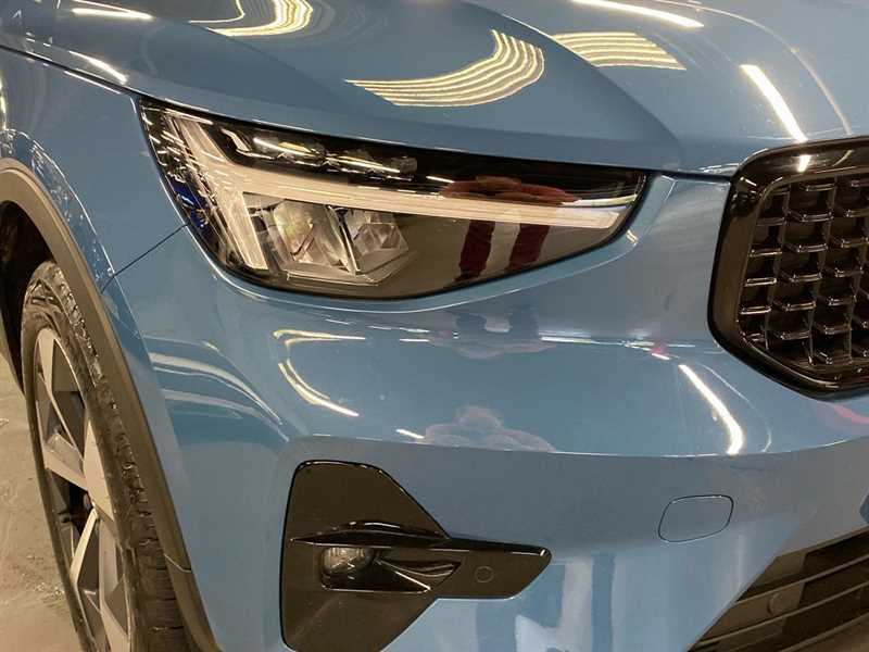 Volvo XC40 2.0 B3p Plus Dark LG74NYY Blue #4